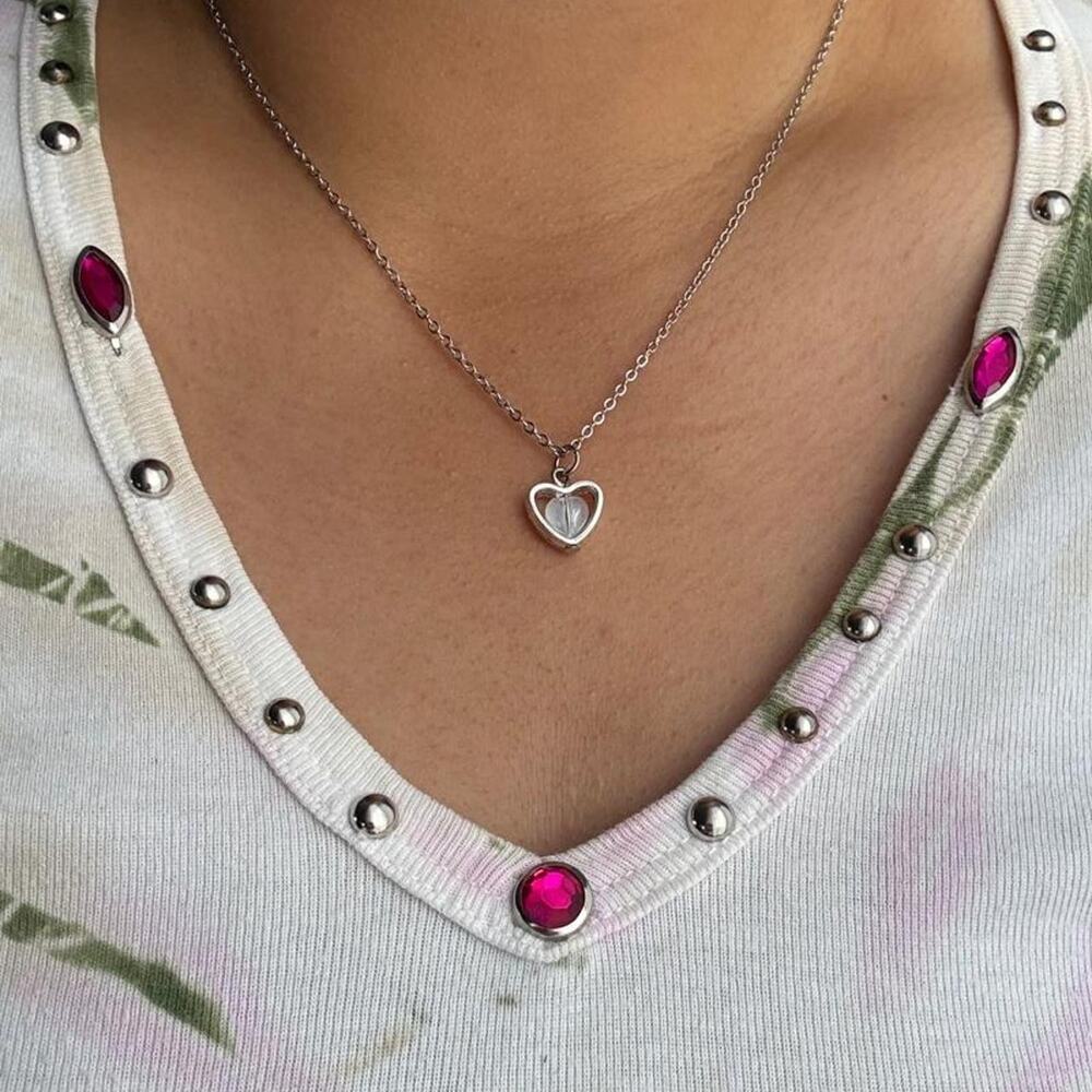 Silver heart pendant necklace with